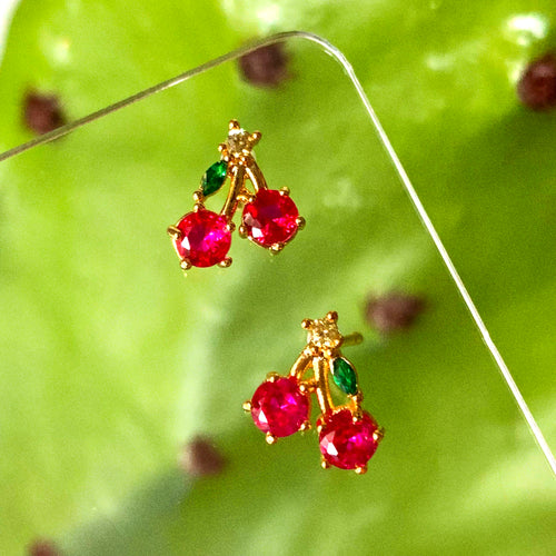 Cereza Stud Earrings