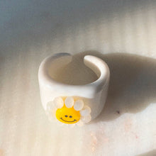 Happy Flower Ring